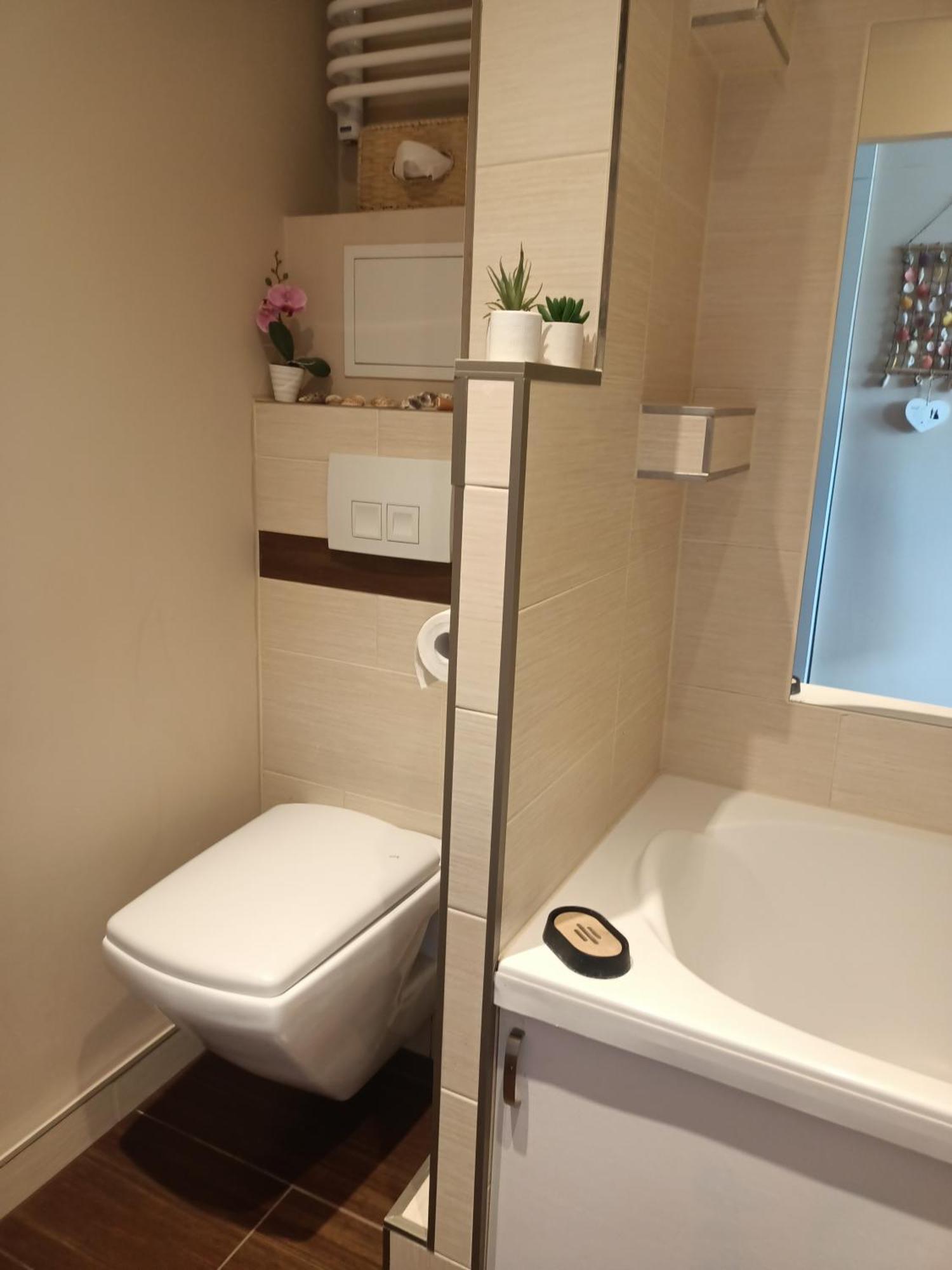 Atrakcyjne Matejki Apartment Swinoujscie Bagian luar foto